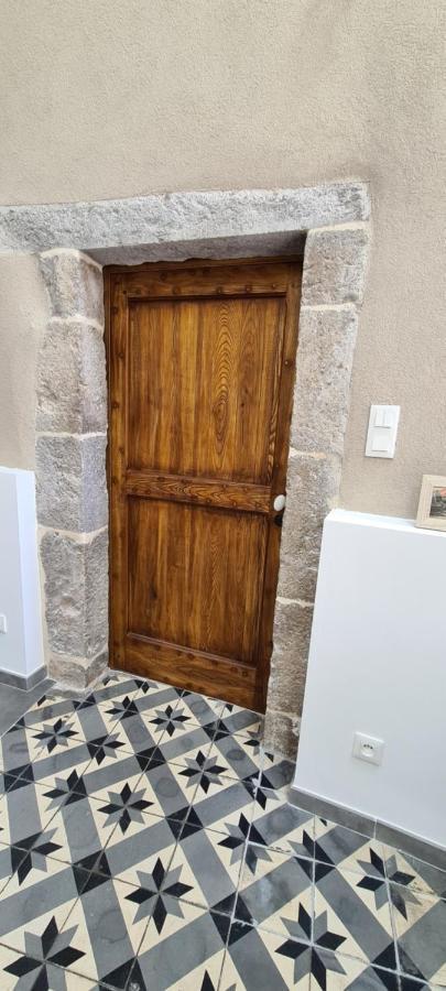 Magnifique maison en coeur de Balazuc, proche plages ardèche Extérieur photo