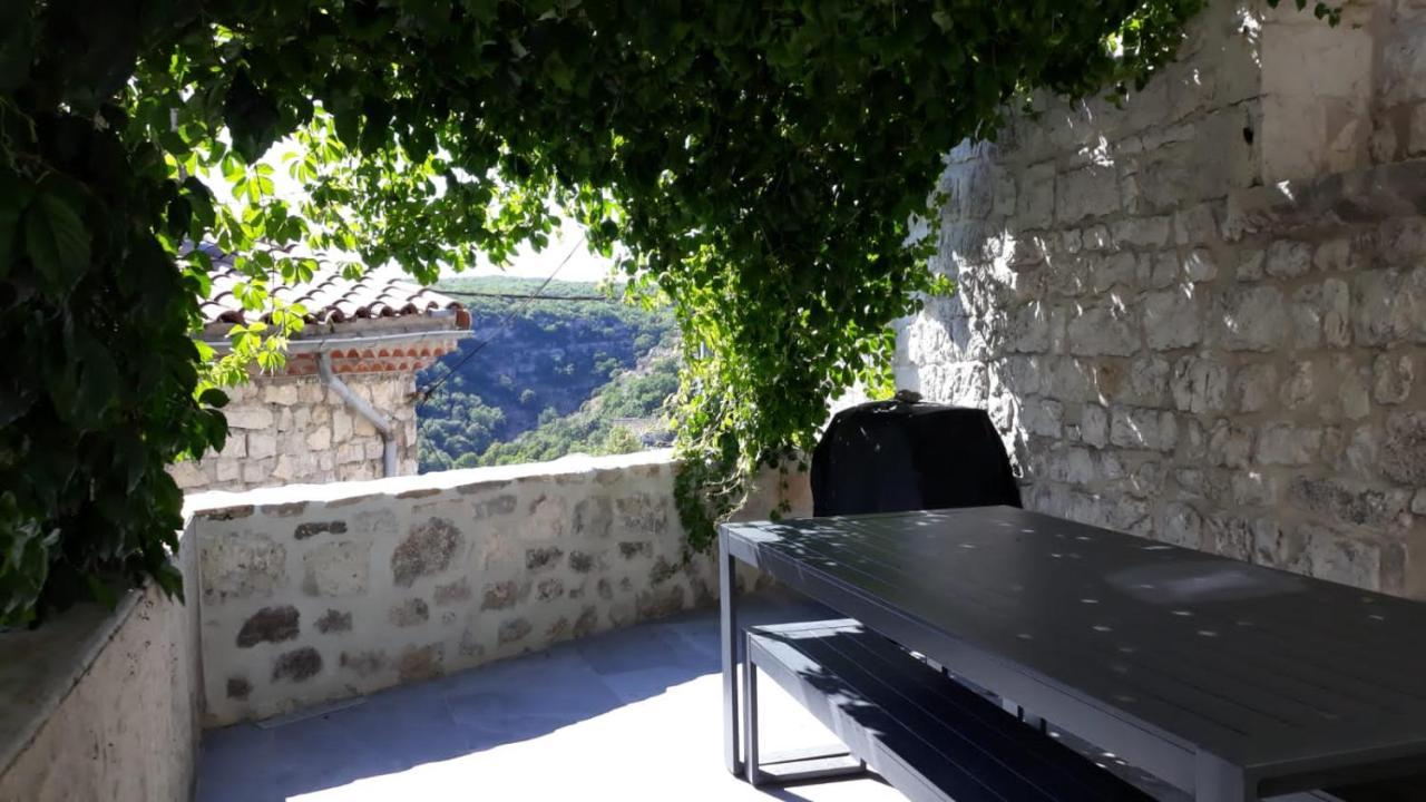 Magnifique maison en coeur de Balazuc, proche plages ardèche Extérieur photo