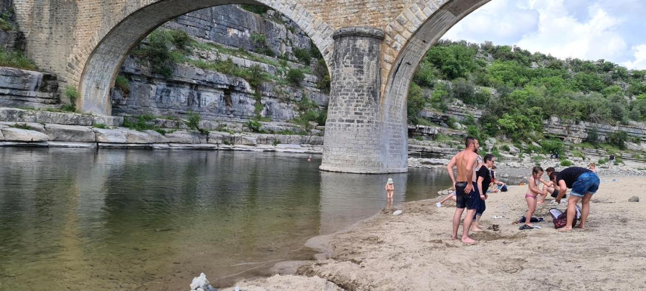 Magnifique maison en coeur de Balazuc, proche plages ardèche Extérieur photo