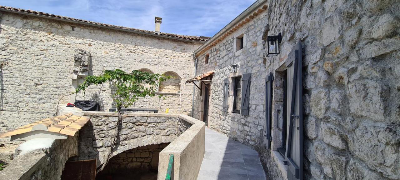 Magnifique maison en coeur de Balazuc, proche plages ardèche Extérieur photo