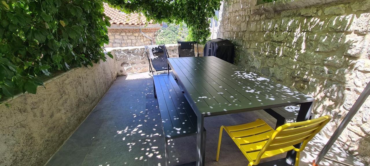 Magnifique maison en coeur de Balazuc, proche plages ardèche Extérieur photo