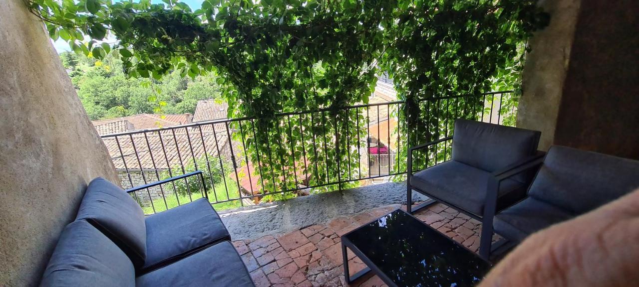 Magnifique maison en coeur de Balazuc, proche plages ardèche Extérieur photo